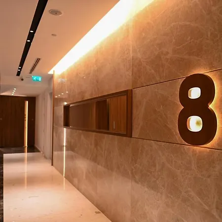 The 1 -nicosia Luxe Stay- Gym Pool 24h Concierge Nikozja