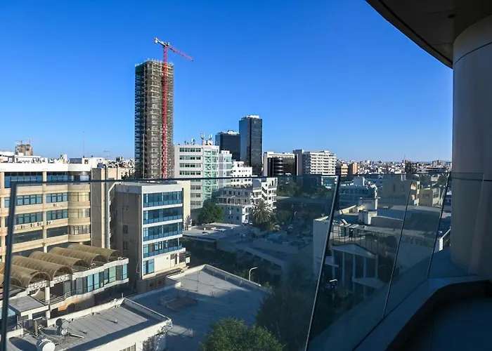 The 1 -nicosia Luxe Stay- Gym Pool 24h Concierge Apartment Nicosia