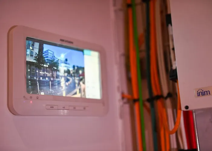 The 1 -nicosia Luxe Stay- Gym Pool 24h Concierge Apartment