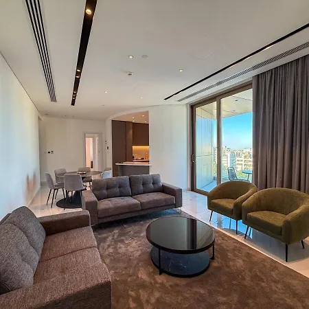 The 1 -nicosia Luxe Stay- Gym Pool 24h Concierge شقة نيقوسيا